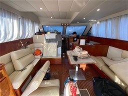 UNIESSE - UNIESSE 48 FLY - interiors