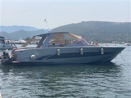WAYYACHTS - WAKE 46 - interiors