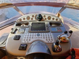 WAYYACHTS - WAKE 46 - interiors