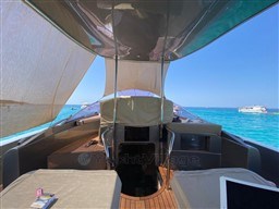 WAYYACHTS - WAKE 46 - interiors