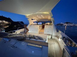 CAYMAN YACHTS - CAYMAN 54 - exteriors