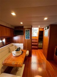 CAYMAN YACHTS - CAYMAN 54 - interiors