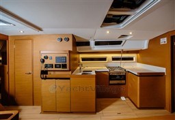 JEANNEAU - SUN ODYSSEY 490 - interiors