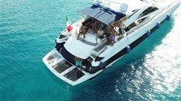 SUNSEEKER - PREDATOR 68 - exteriors