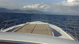 SUNSEEKER - PREDATOR 68 - exteriors