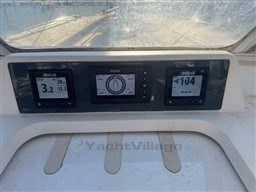 X-YACHTS - XC 38 - electronic