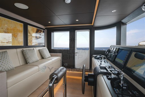 GULF CRAFT - NOMAD 95 SUV - interiors