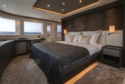 GULF CRAFT - NOMAD 95 SUV - interiors