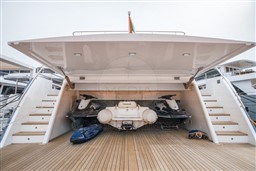 GULF CRAFT - NOMAD 95 SUV - interiors