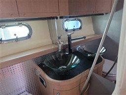 AIRON MARINE - AIRON MARINE 4300 T-TOP - interiors