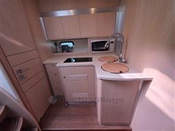 AIRON MARINE - AIRON MARINE 4300 T-TOP - interiors
