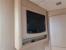 AIRON MARINE - AIRON MARINE 4300 T-TOP - interiors