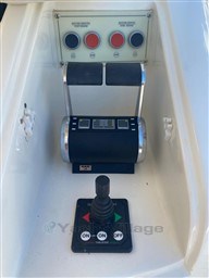 FERRETTI - FERRETTI 620 - electronic