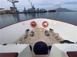 VZ - EXPLORER 76 - exteriors