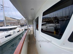 VZ - EXPLORER 76 - exteriors