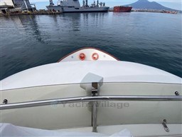 VZ - EXPLORER 76 - exteriors