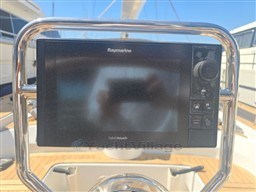 COMAR YACHTS - COMET 65s - electronic