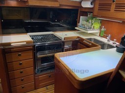 HALLBERG RASSY - HALLBERG RASSY 53 - interiors