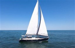 BENETEAU - CNB 64 - interiors