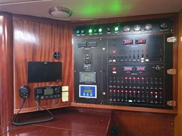 BENETEAU - CNB 64 - electronic