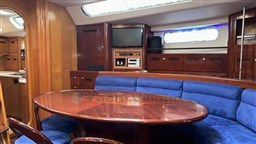 BENETEAU - CNB 64 - interiors