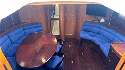 BENETEAU - CNB 64 - interiors