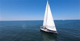 BENETEAU - CNB 64 - exteriors