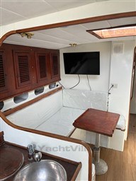 FIBERGLASS - ORCA 43 - interiors