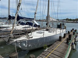 FIBERGLASS - ORCA 43 - exteriors
