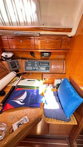 BAVARIA YACHTS - BAVARIA 42 CRUISER - electronic