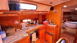 BAVARIA YACHTS - BAVARIA 42 CRUISER - interiors