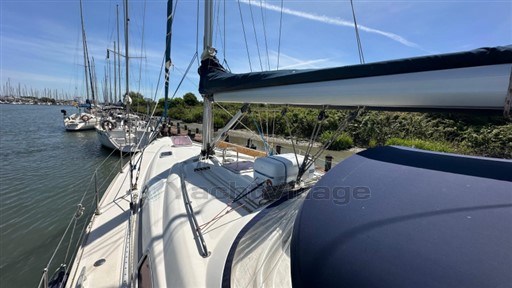 BAVARIA YACHTS - BAVARIA 42 CRUISER - exteriors