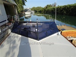 MAGNUM MARINE - MAGNUM 38 - exteriors