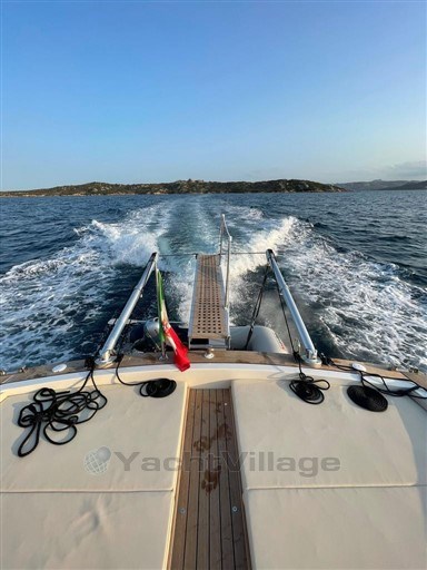 MAGNUM MARINE - MAGNUM 38 - exteriors