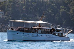 BROOKE - KATJA - exteriors