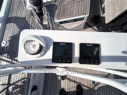 CANTIERE DEL PARDO - GRAND SOLEIL 44 PERFORMANCE - electronic