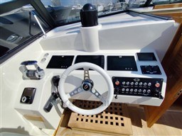 MAGNUM MARINE - MAGNUM 38 - electronic