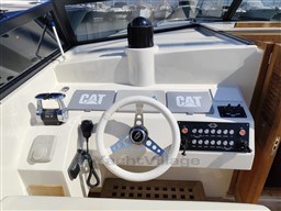 MAGNUM MARINE - MAGNUM 38 - electronic