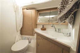 BENETEAU - OCEANIS 45 - interiors