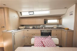 BENETEAU - OCEANIS 45 - interiors
