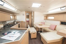 BENETEAU - OCEANIS 45 - interiors