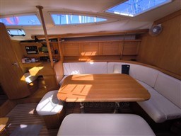 DELPHIA YACHTS - DELPHIA 40 - interiors