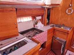 BAVARIA YACHTS - BAVARIA 42 CRUISER - interiors