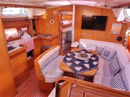 BAVARIA YACHTS - BAVARIA 42 CRUISER - interiors
