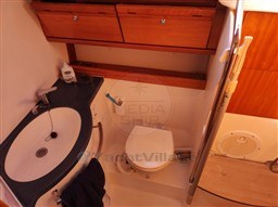 BAVARIA YACHTS - BAVARIA 42 CRUISER - interiors