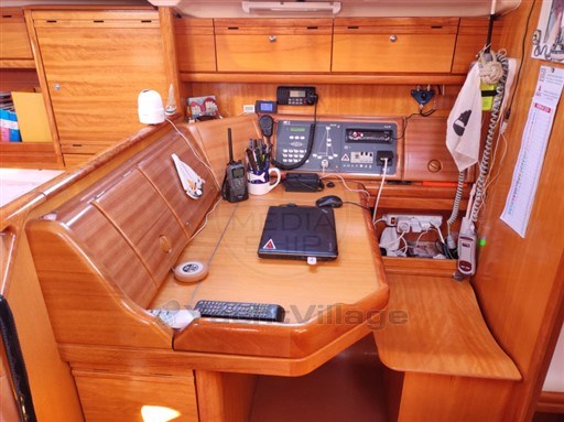 BAVARIA YACHTS - BAVARIA 42 CRUISER - electronic