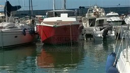 V YACHT - V40 - exteriors