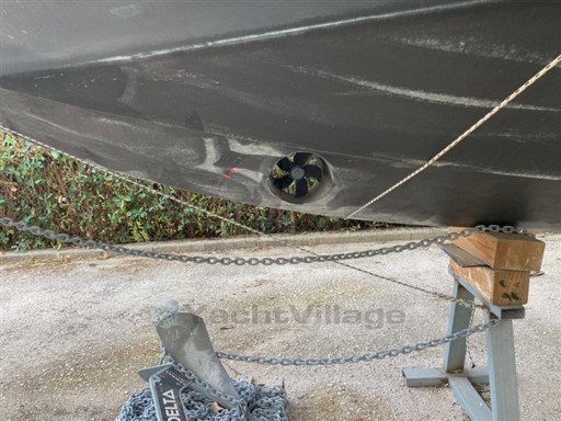 V YACHT - V40 - exteriors