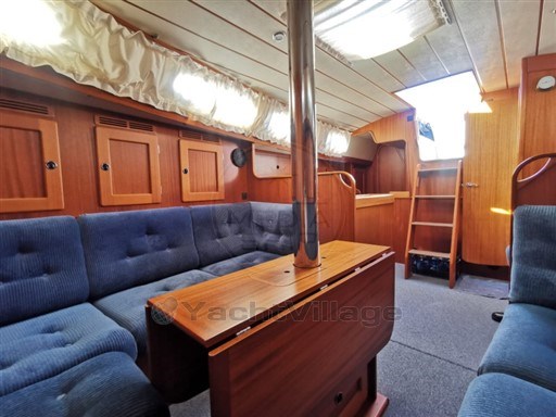 HALLBERG RASSY - HALLBERG RASSY 40 - interiors