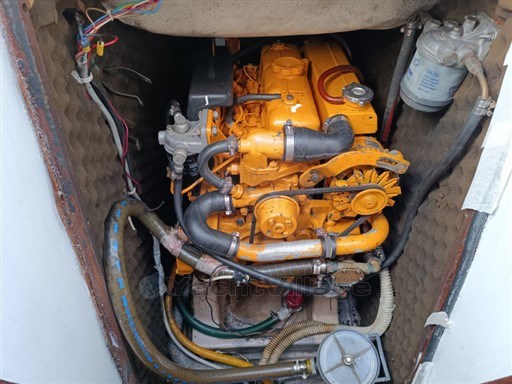 BENETEAU - FIRST 32.5 - motors